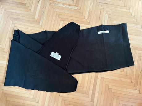 Elastická šatka je porte mon bebe basic, jpmb