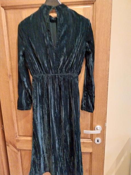 Zamatové šaty, reserved,38