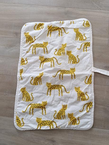 Lindex prebaľovacia podložka, 