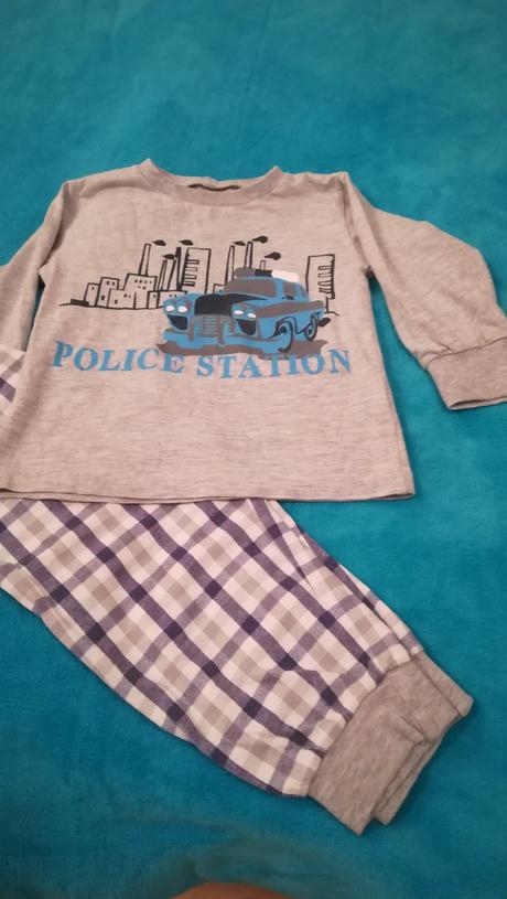 Pyžamo policajt, 98