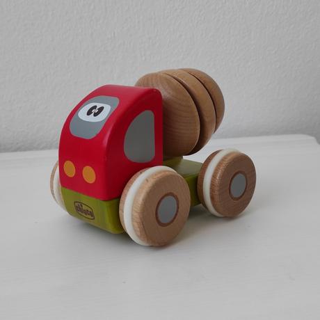 Drevené autíčko chicco,