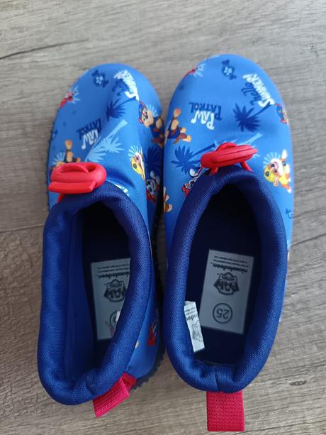 Topánky do vody, 25