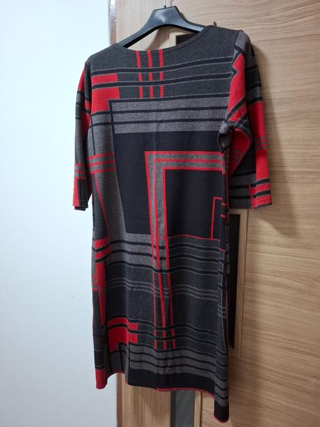 Hrubšie dámske šaty, l