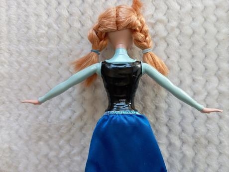 Barbie mattel anna v lesklej sukni, 