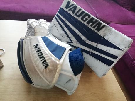 Lapačka a vyrážačka vaughn v9 pro senior, vaughn,s