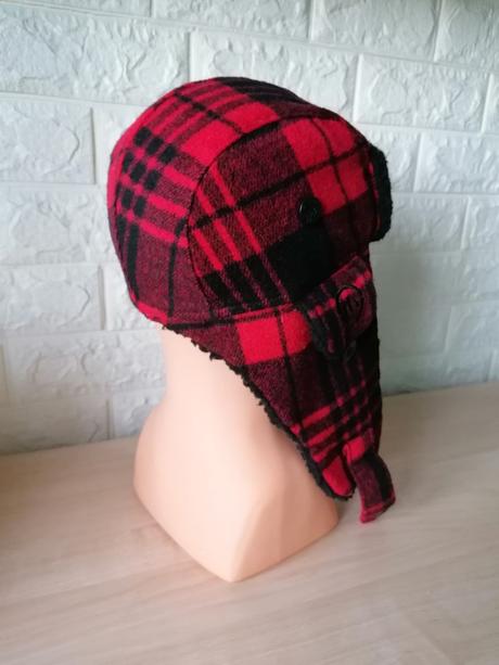 Čiapka / baranica / ušianka, house