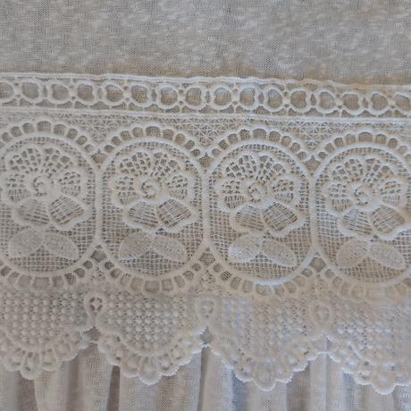 Biely top boohoo, xs