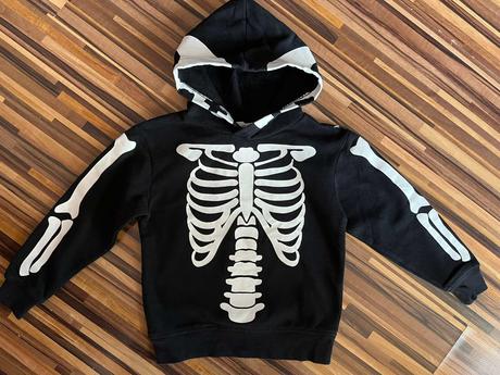 Veľ. 110/116 h&m mikinka na karneval,