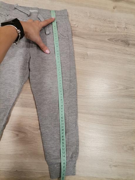 Dievčenské sivé teplaky, sinsay,110