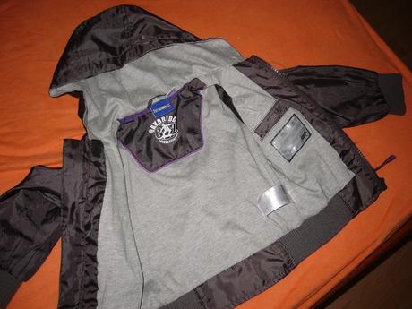 Vetrovka -cena s postou vel. 86/92, lupilu,86