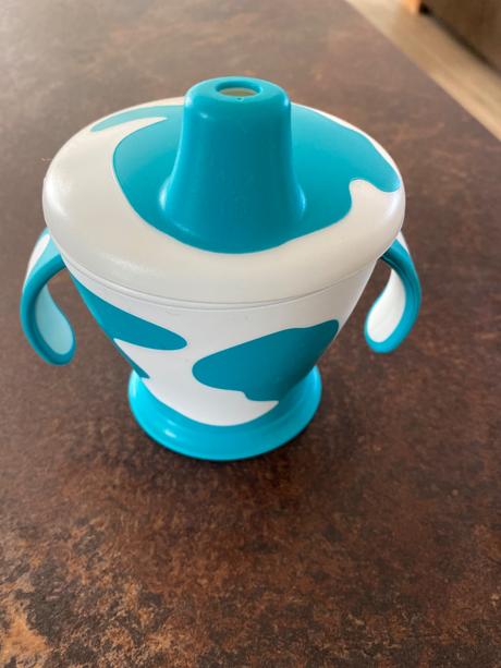 Detsky pohárik na prvé pitie,