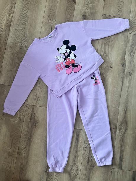 Teplakova súprava, disney,40