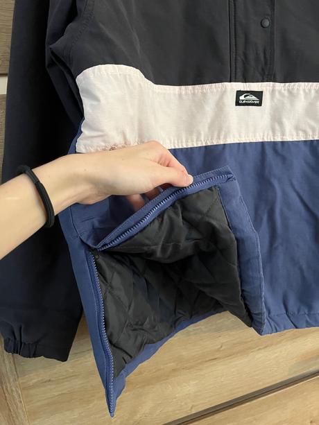 Vetrovka znacky quiksilver, vysoky podiel bavlny, quiksilver,36 / s