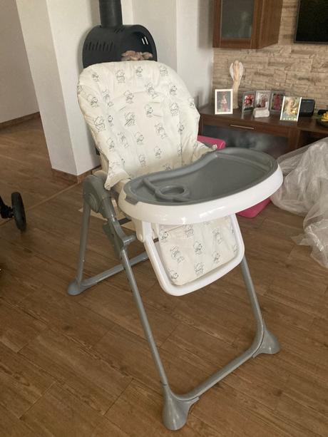 Jedalenska stolička pre dieťa, 