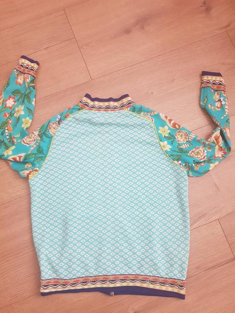 Kvalitná bundička-mikina, č. s/m, m