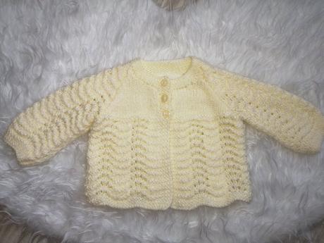 Svetrík smotanový č. 62, 62