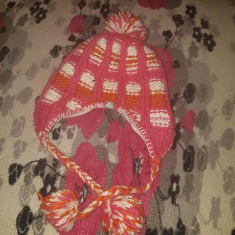 Dievčenská čiapka,