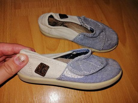 Bledomodré plátenky, next,23