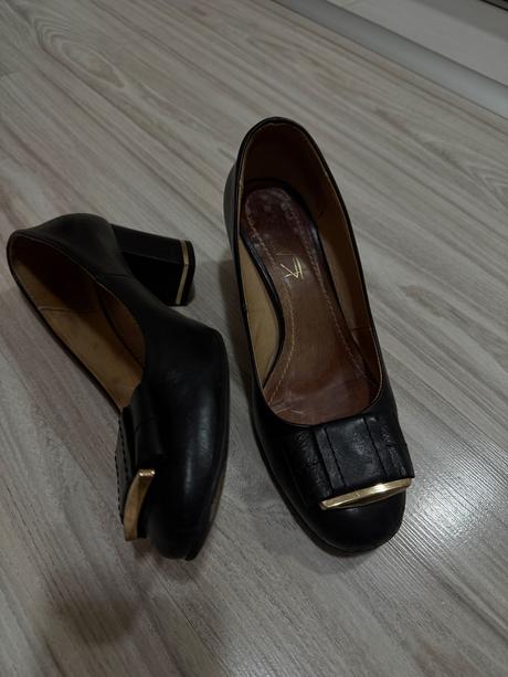 Dámske kožené lodičky, 36