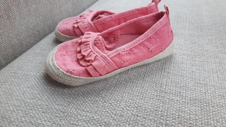 Capacky f&f 6-12m, f&f,17