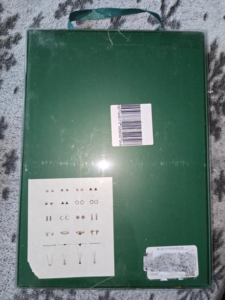 Adventný kalendár-2ks, c&a