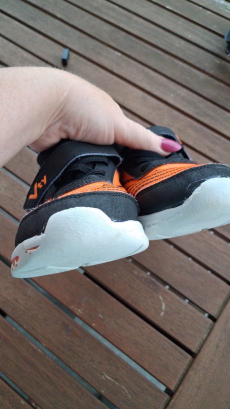 Tenisky, 35