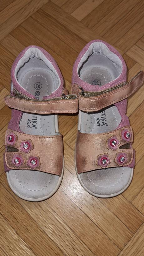 Sandalky, protetika,25