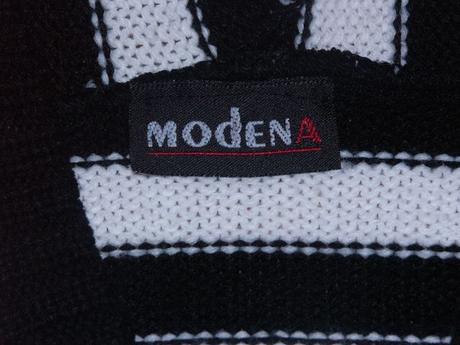 Svetrik s kapucnou vel 36/38 alebo s/m, m