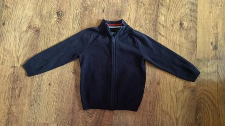 Sveter next, next,104