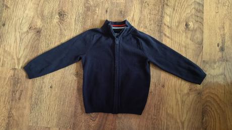 Sveter next, next,104