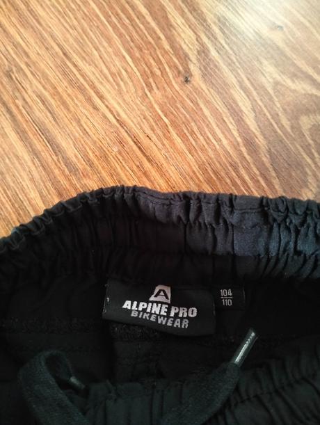 Športové kraťasy alpinpro, alpine pro,104