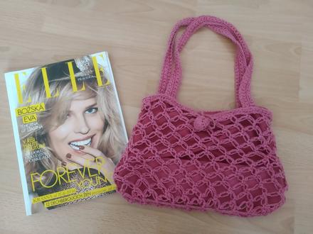 Háčkovaná kabelka,