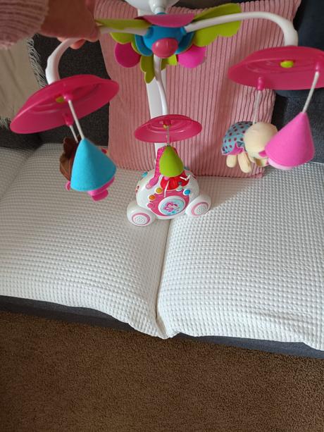 Hrajúci kolotoč timy love, 