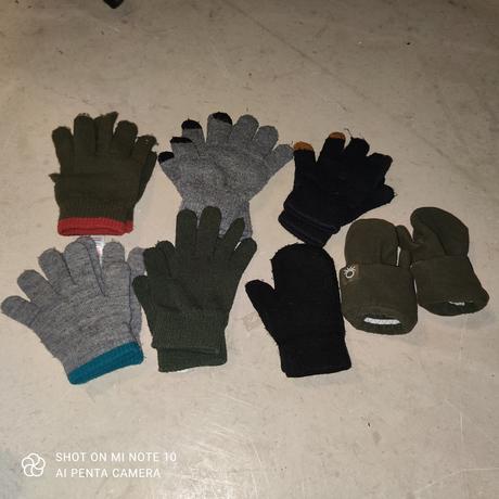 Čiapky a rukavice, 122