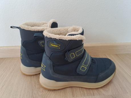 Snehule bez známok nosenia, 35