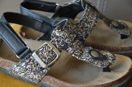 Sandálky na dvor, reserved,33