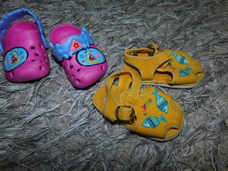 Sandalky +crosky, chicco,19