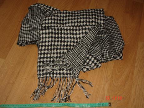 Sal cierno biely kohutia stopa, 