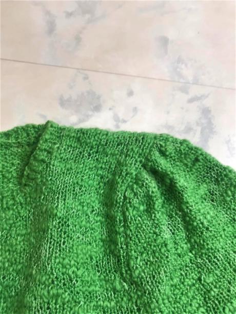 Pletený buklé pulóvrik, xl