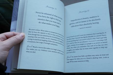 Kniha staying strong,