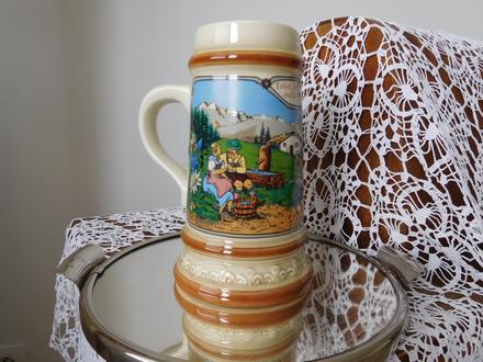 Korbel-keramika v ľudovom motíve,, 