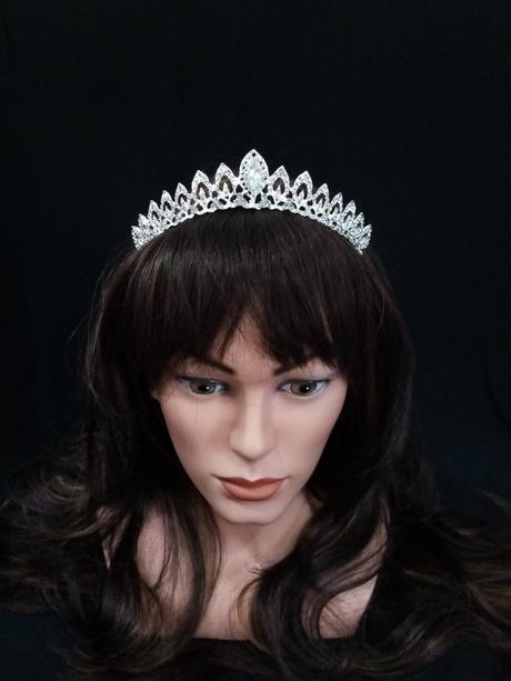 Korunka na prvé sväté prijímanie, svadbu, 