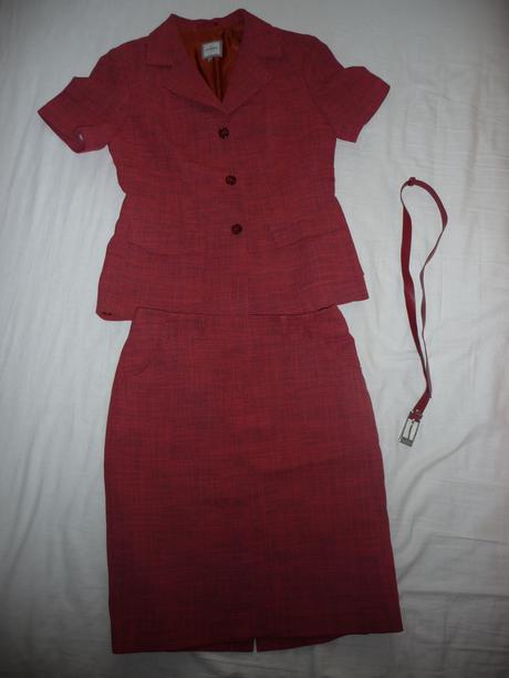 Podšitý dvojdielny kostým, 38