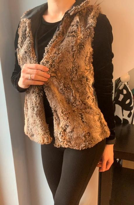 Chlpatá vestička, s