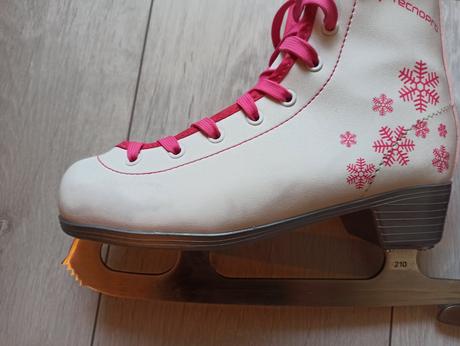 Dievcenske korcule tecnopro, 34