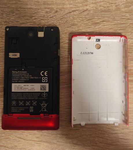 Predám sony xperia e, sony