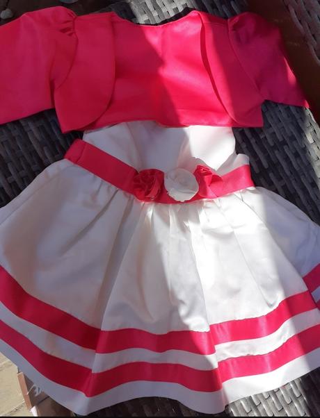 Šaty pre 3-6 mes. + ponožky, 68