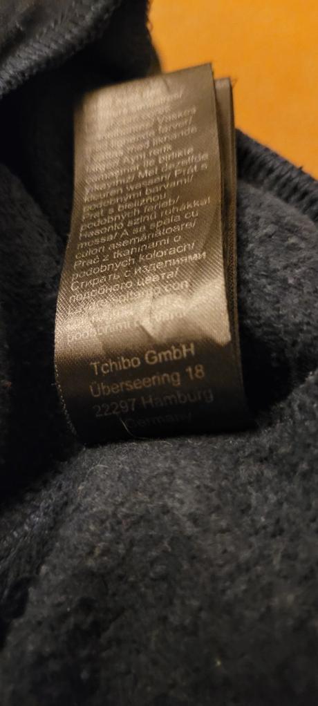 Mikina s kapucňou, essence