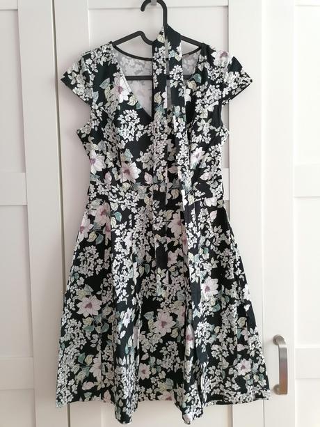 Kvetované šaty, orsay,36