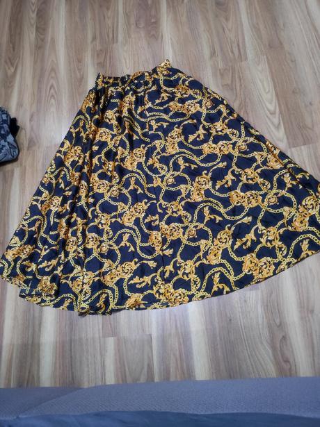 Spolocenska sukna, urban rascals,l